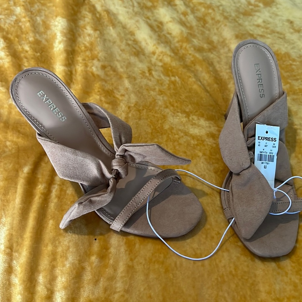 Tan heels